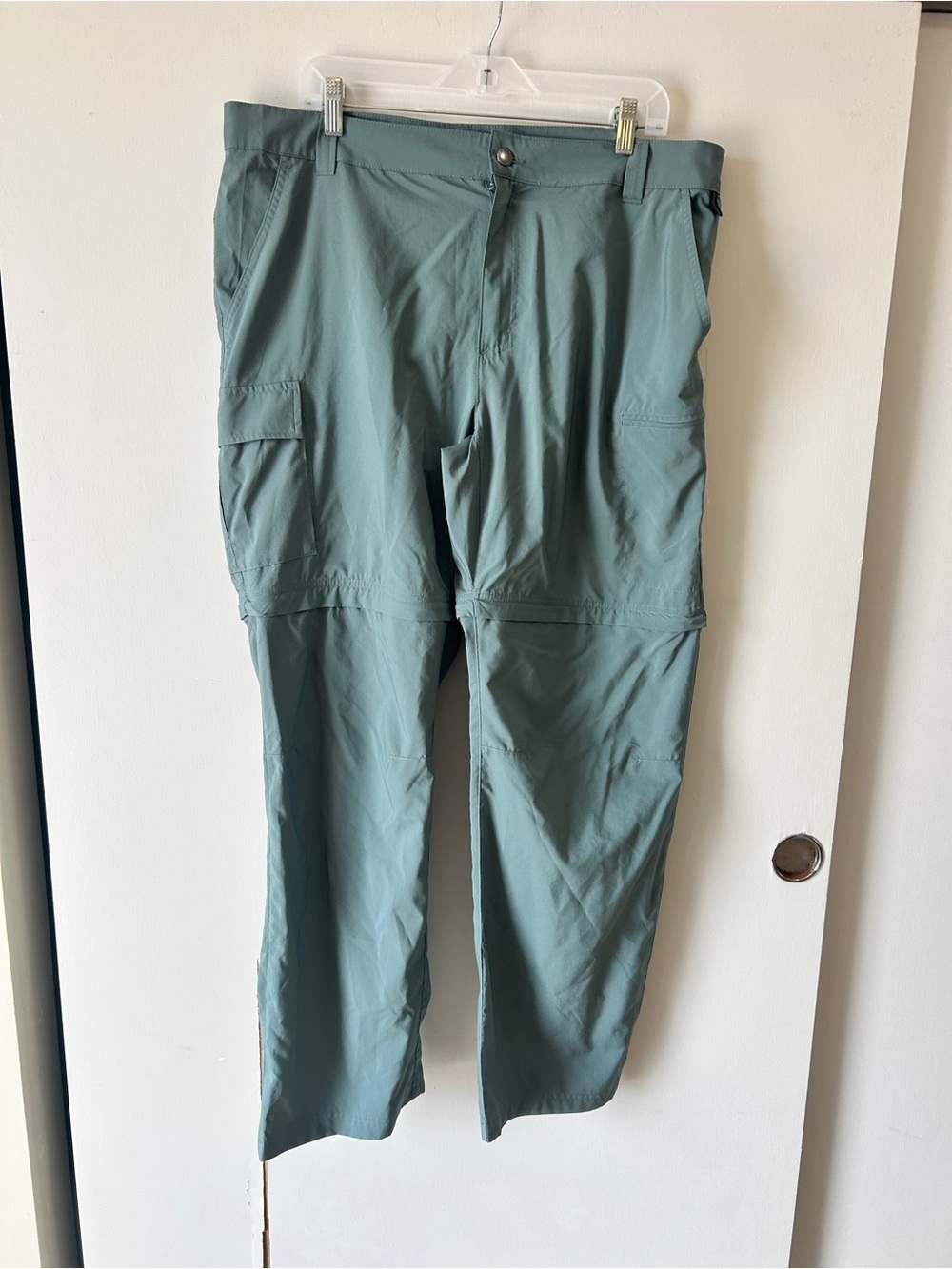 Columbia Men's Convertible Cargo Pants in Sage Green 38X32
